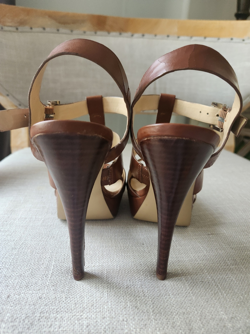 Guess Brown Strappy Platform High Heel Sandals 7.5 - Picture 4 of 16